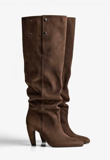 Высокие сапоги