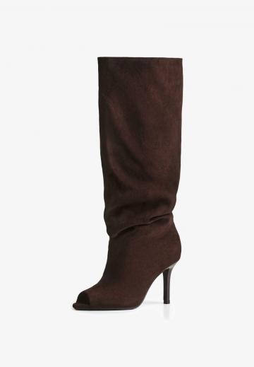 Высокие сапоги