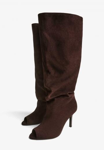 Высокие сапоги