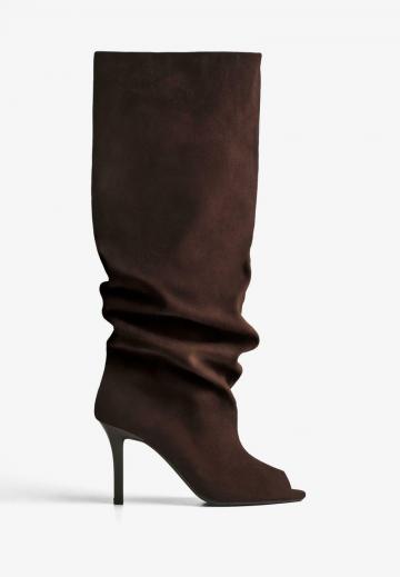 Высокие сапоги