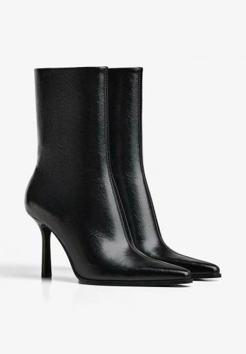 Полусапожки на высоком каблуке