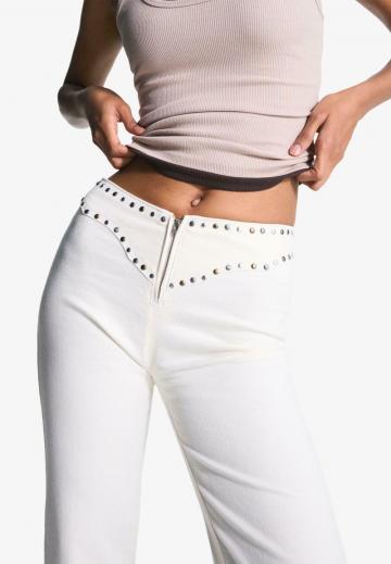 Узкие джинсы