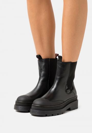 Ботинки челси