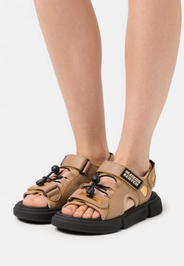 Походные сандалии