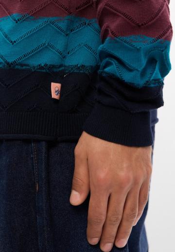 Вязаная кофта