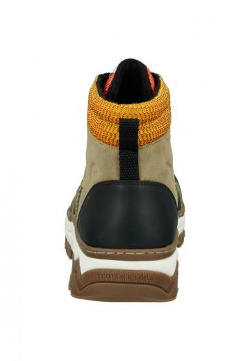 Ботинки на шнуровке