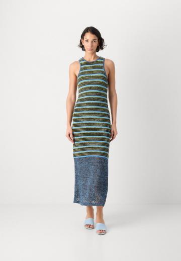 Пляжное платье