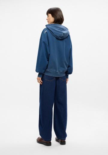 Пуловер с капюшоном