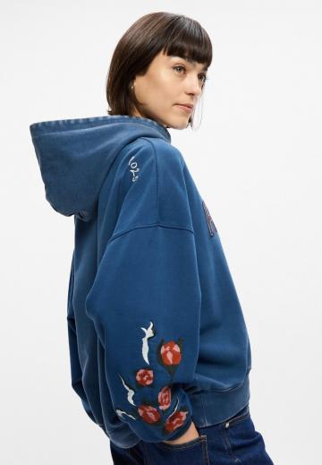 Пуловер с капюшоном