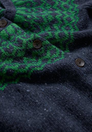 Жаккардовая вязаная кофта