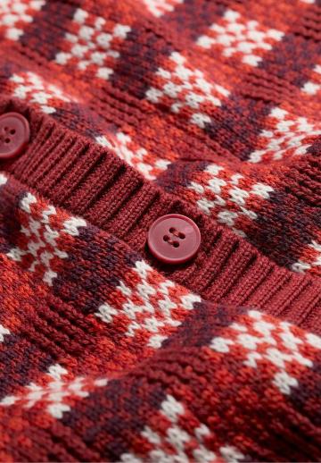 Жаккардовая вязаная кофта