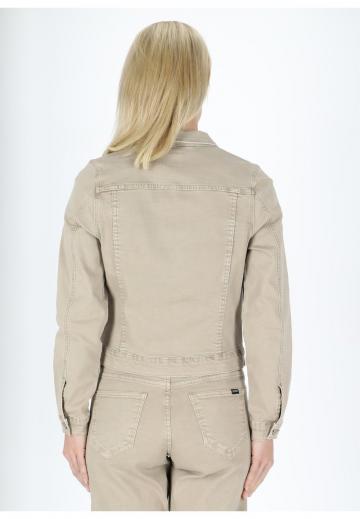 Куртка с накладнымит карманами