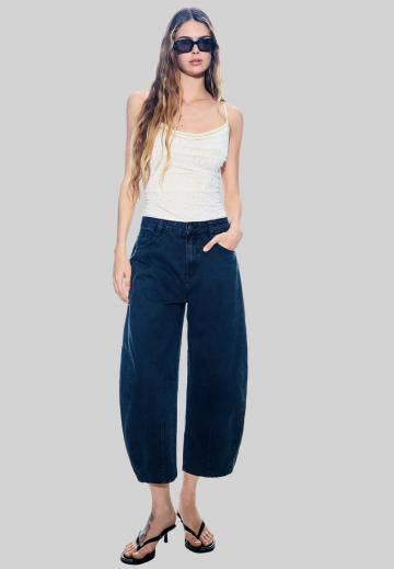 Топ на бретельках