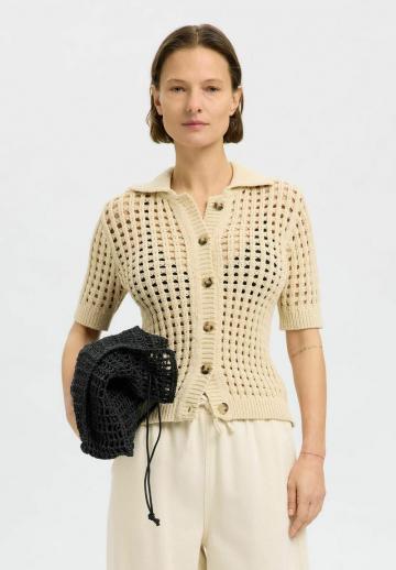 Вязаная кофта