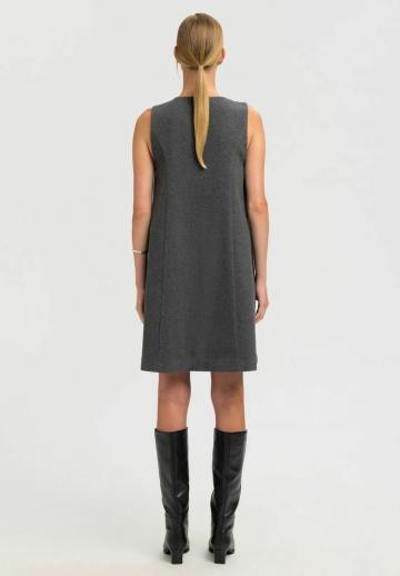 Короткое платье