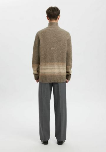 Вязаная кофта