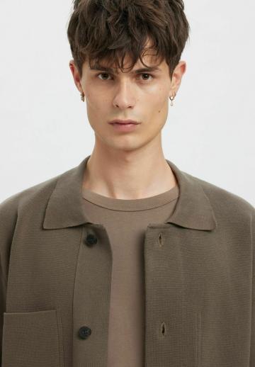 Вязаная кофта