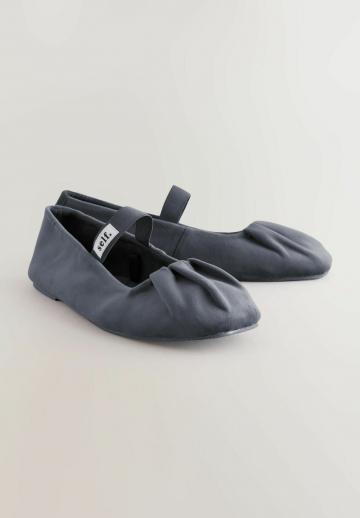 Спортивные балетки