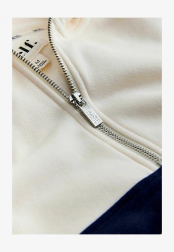 Пуловер с капюшоном