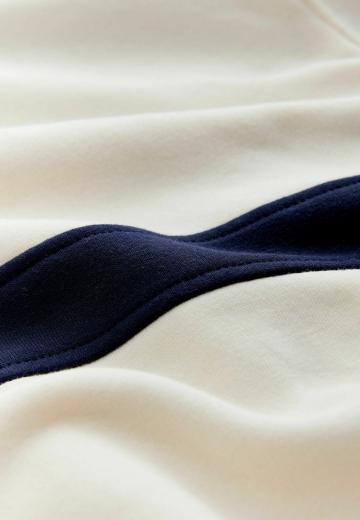 Пуловер с капюшоном