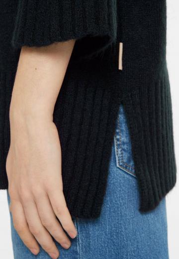 Пуловер с рукавом три четверти