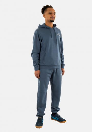 Спортивная кофта