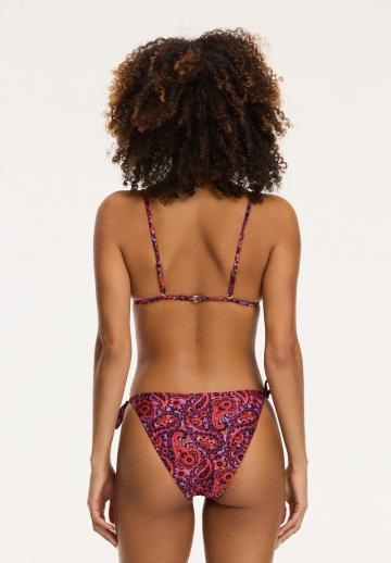 Треугольное бикини