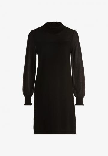 Вязаное платье