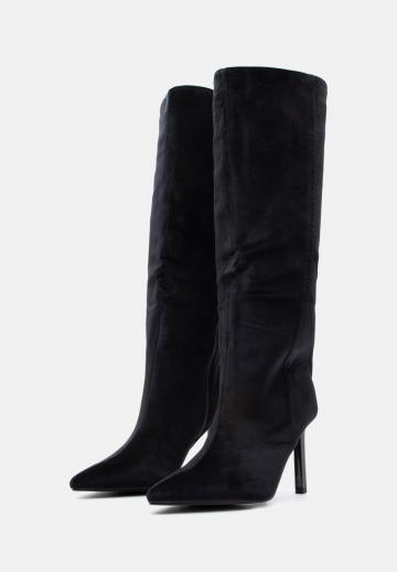 Высокие сапоги