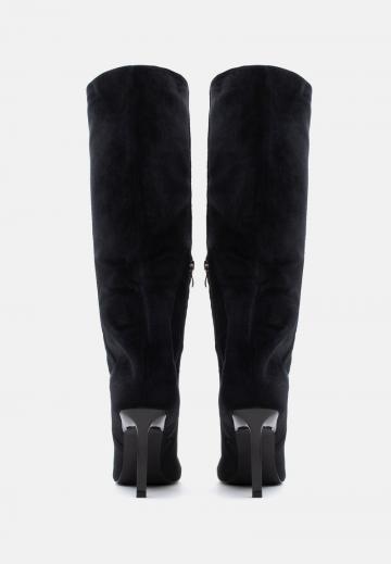 Высокие сапоги