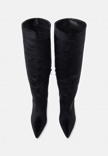 Высокие сапоги