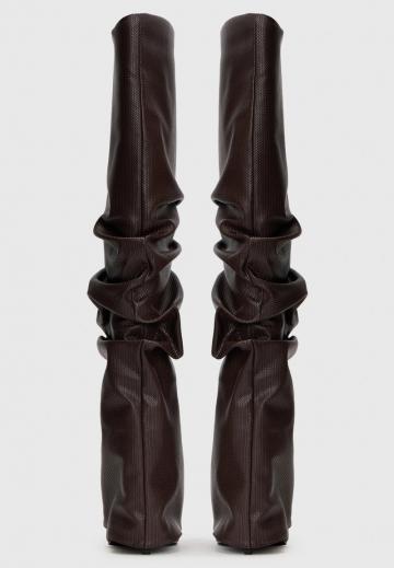 Высокие сапоги