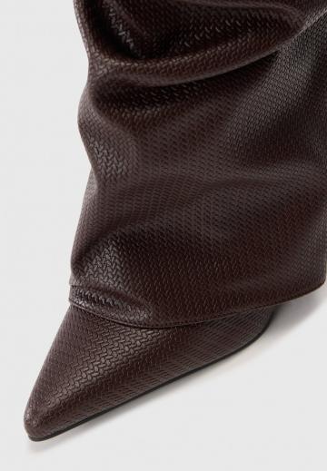 Высокие сапоги