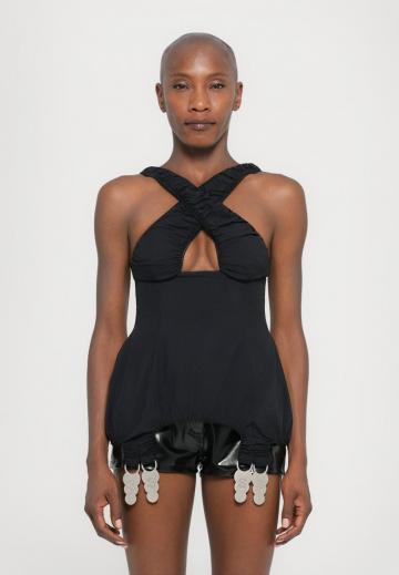 Блузка без рукавов