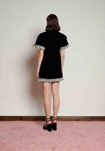 Короткое платье