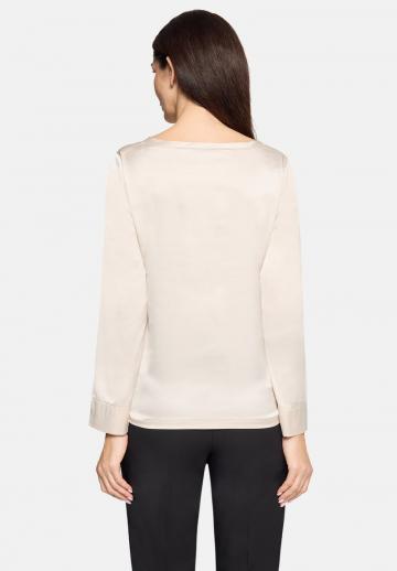 Атласная блузка