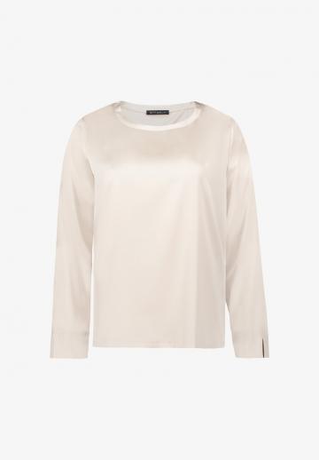 Атласная блузка