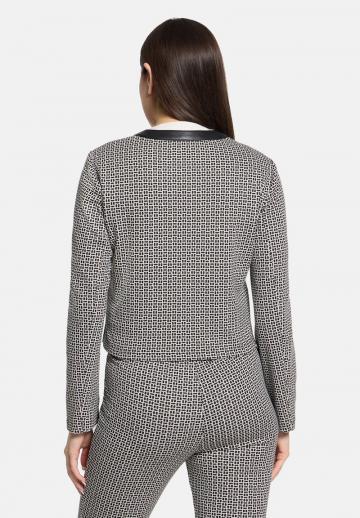 Короткая куртка