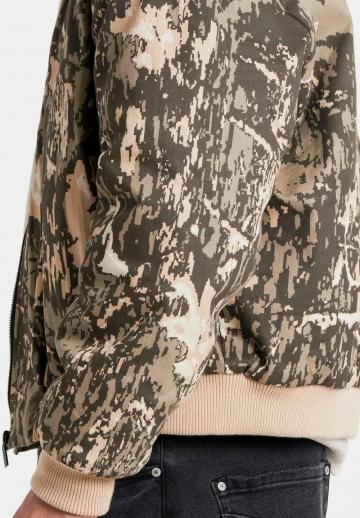 Куртка бомбер