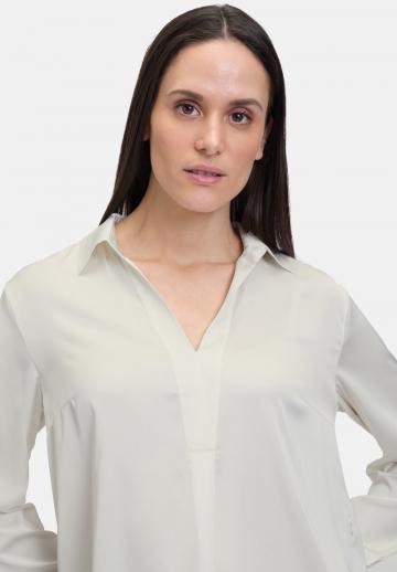 Атласная блузка