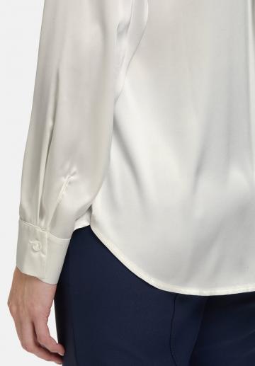 Атласная блузка