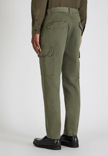 Брюки с накладными карманами