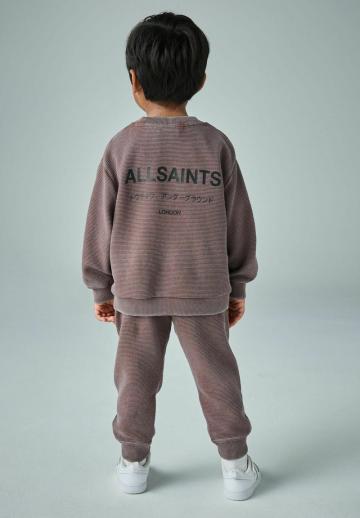 Набор одежды