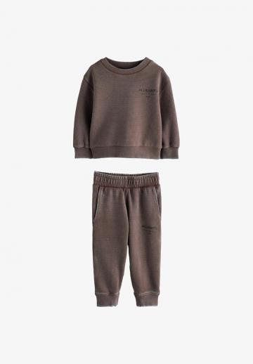 Набор одежды