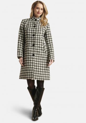 Короткое пальто
