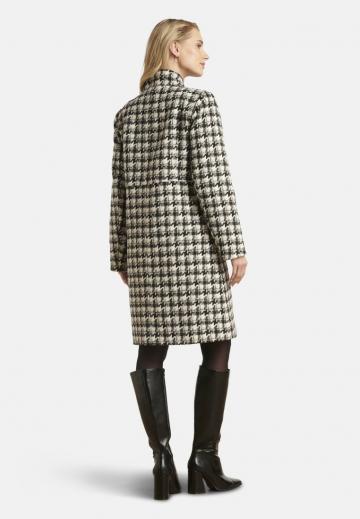 Короткое пальто