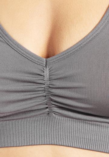 Спортивный бюстгальтер