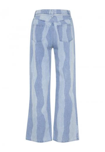 Прямые джинсы