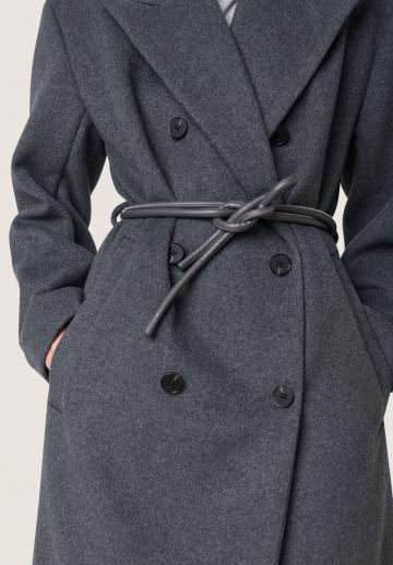 Шерстяное пальто