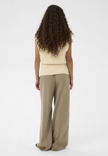 Пуловер без рукавов